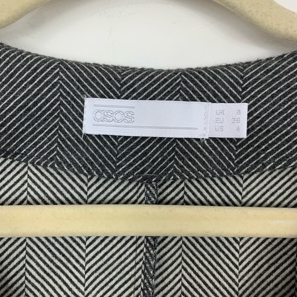 ASOS Black White Flutter Sleeve Blouse 4 - Picture 2 of 8